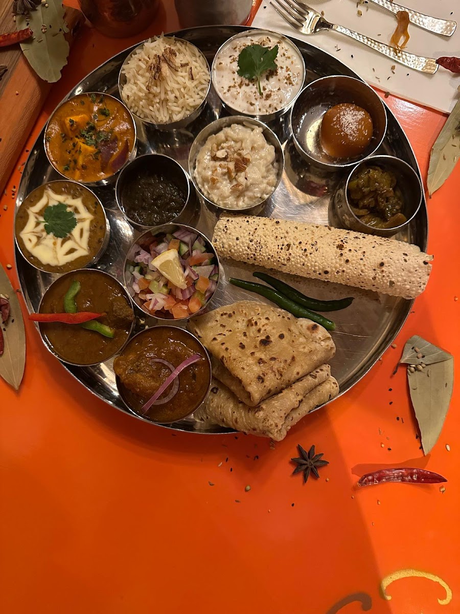 Unlimited Veg/Non Veg Thali (15 Items) $35